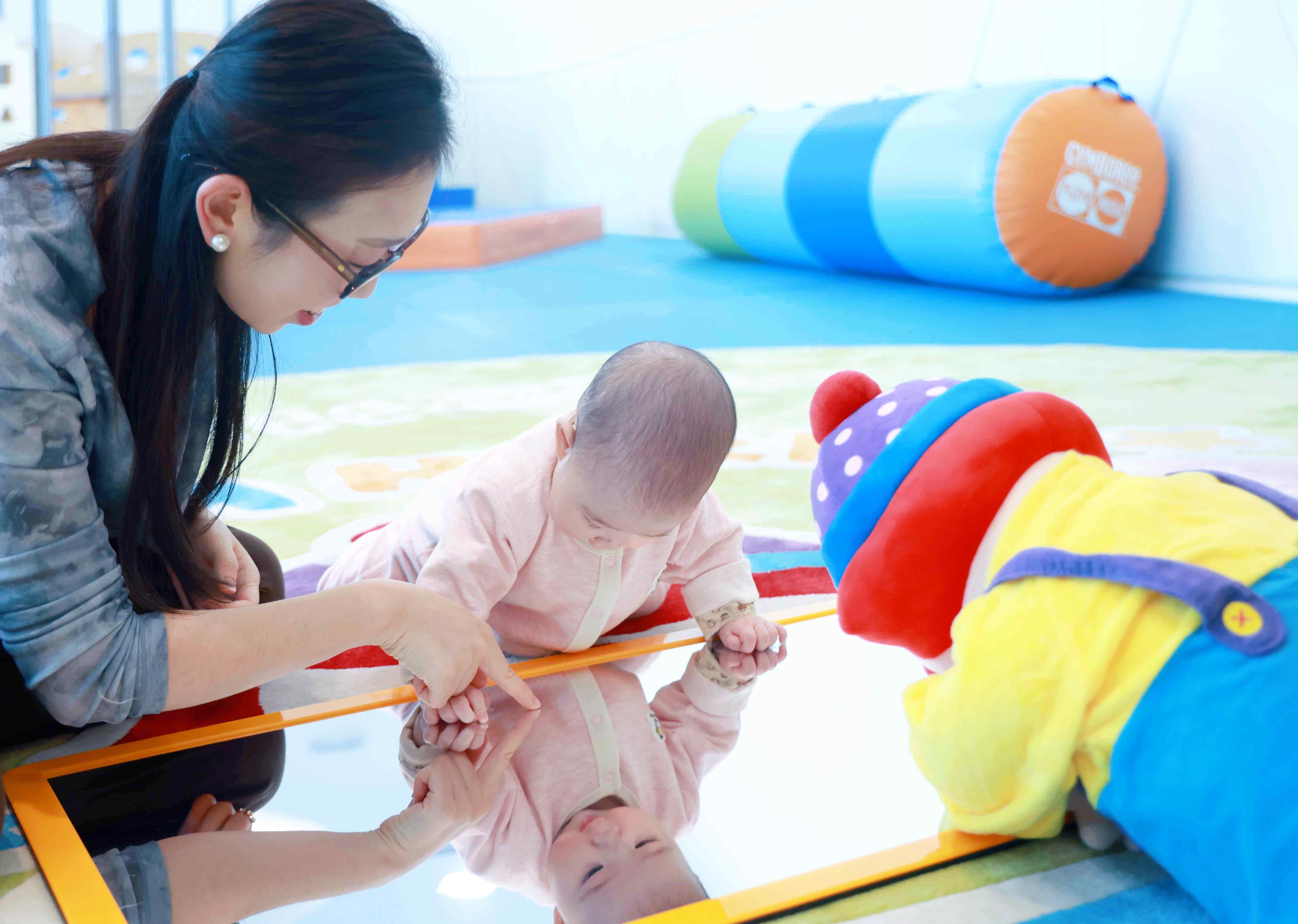9个月宝宝认生，上亲子早教课能帮Ta吗？